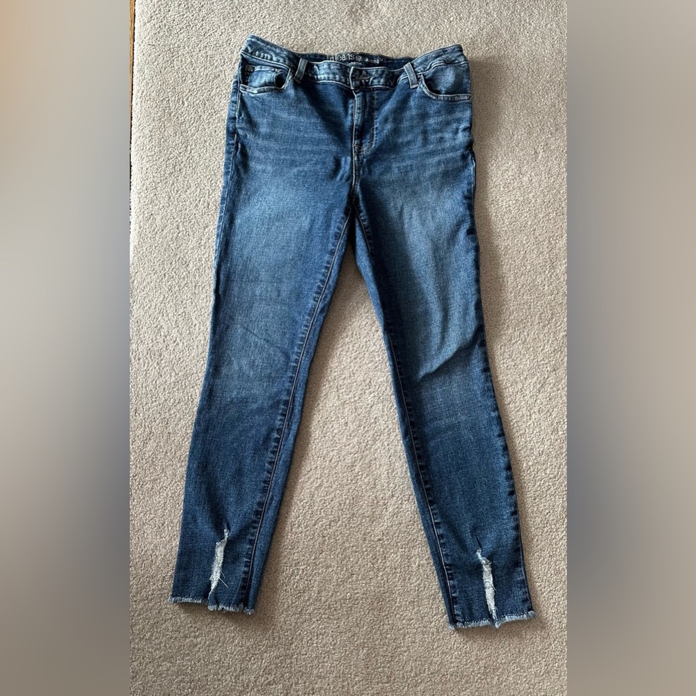 m jeans by Maurice’s mid-fit crop jeggings